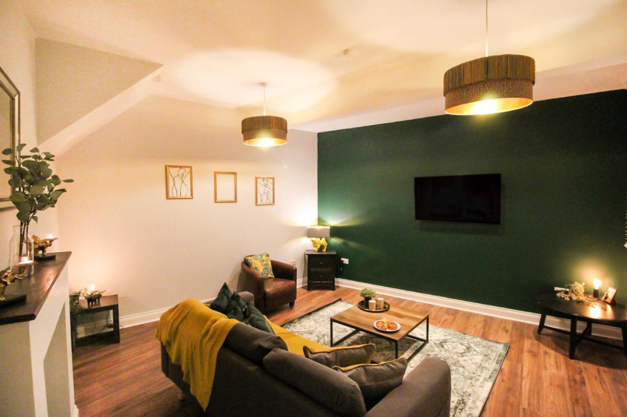 3 Bedroom Centre Townhouse * Ноттингем