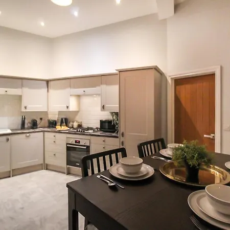 3 Bedroom City Centre Townhouse Nottingham Exterior photo