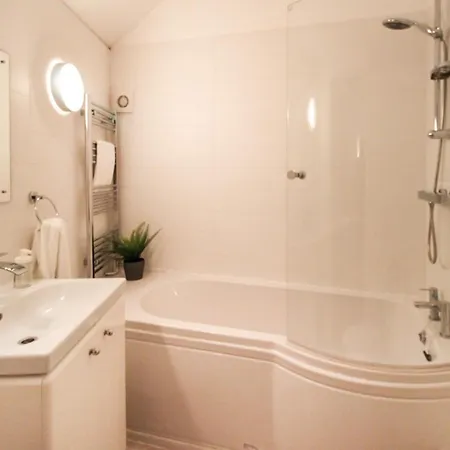 3 Bedroom City Centre Townhouse Nottingham Exterior photo